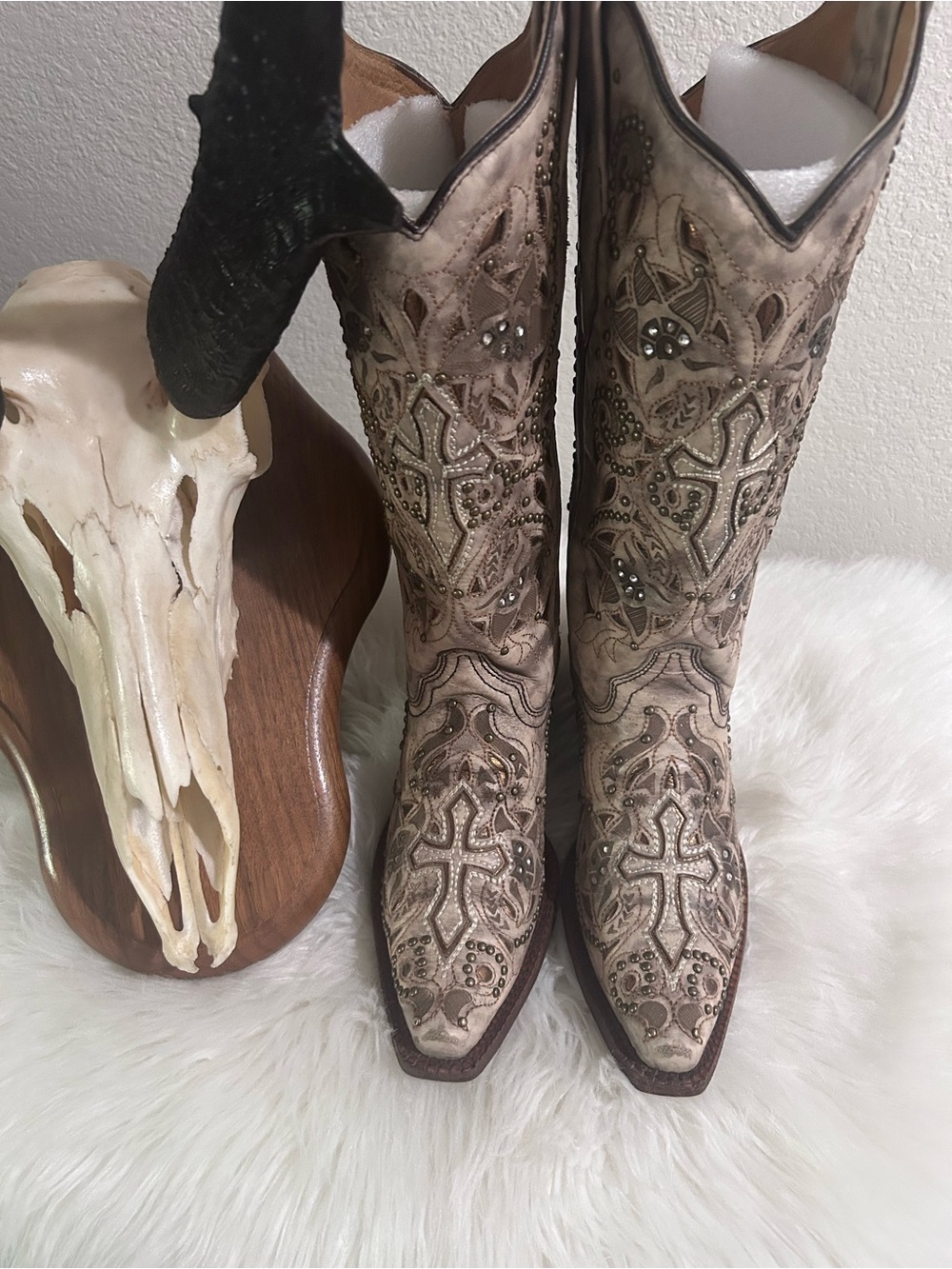 Cowboy Boots: Corral Studded with Cross